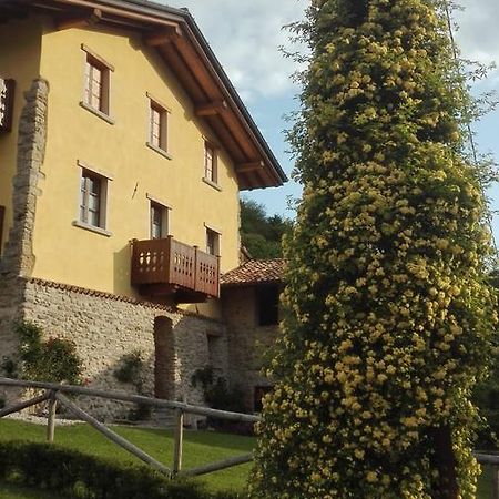 Agriturismo Il Posto Delle Fragole Сан Джовани Бианко Екстериор снимка
